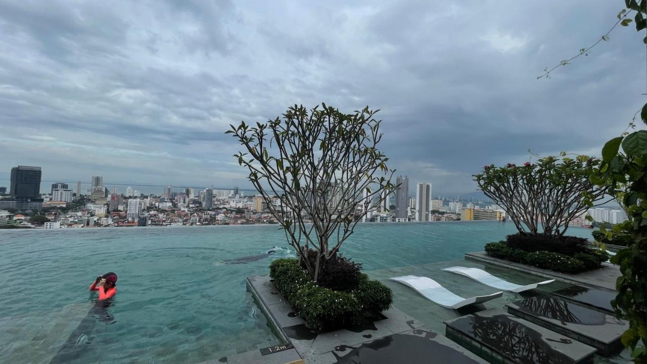 Beacon Executive At For 10pax And 2 Bed George Town