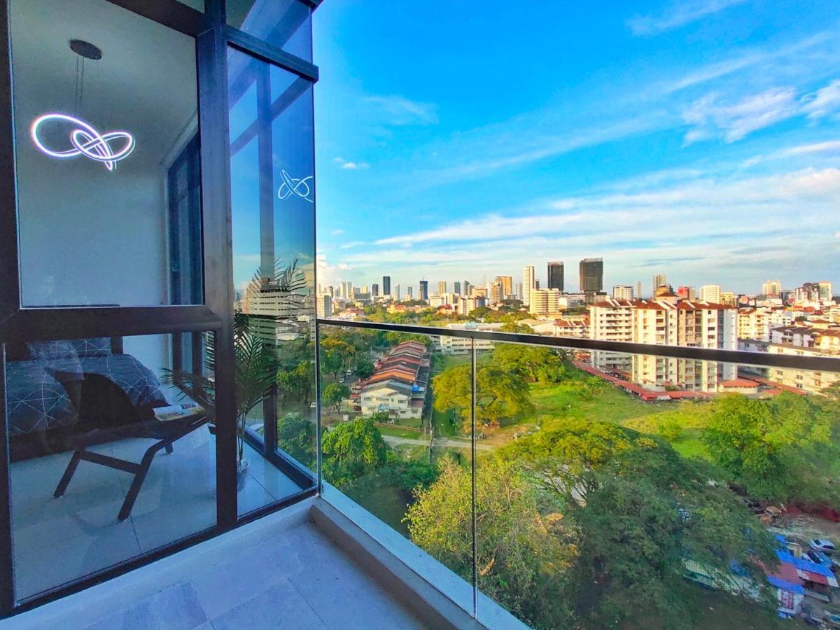 Apartment Beacon Executive At For 10pax And 2 Bed George Town