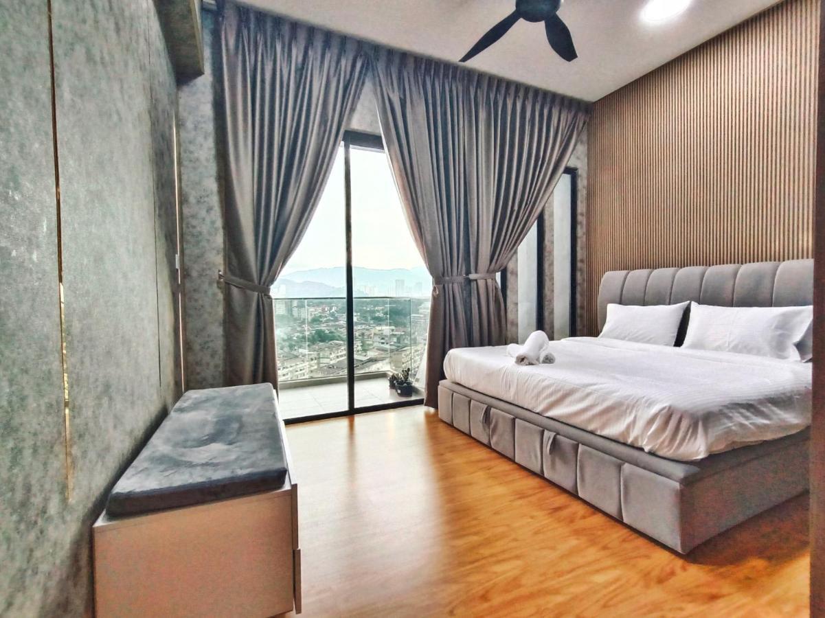 Beacon Executive At For 10pax And 2 Bed * George Town