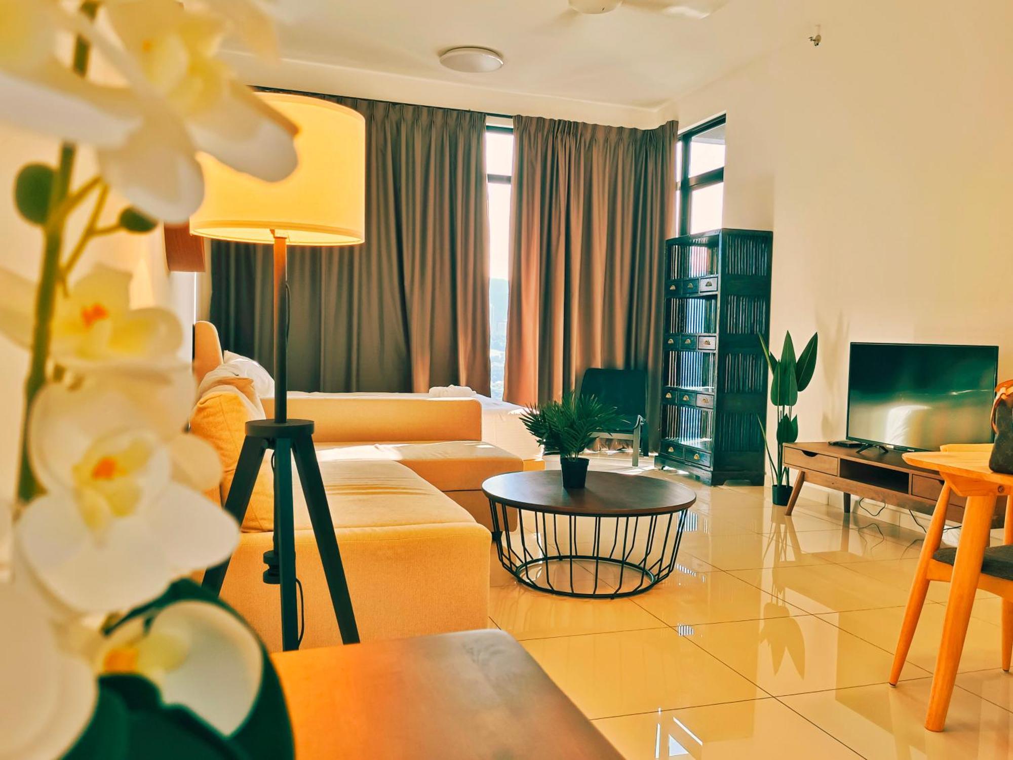 Beacon Executive At For 10pax And 2 Bed