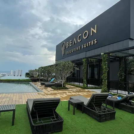 Beacon Executive Suite At Georgetown For 10Pax And 2 Bed Room Exterior photo
