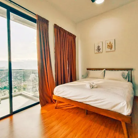Beacon Executive Suite At Georgetown For 10Pax And 2 Bed Room Exterior photo