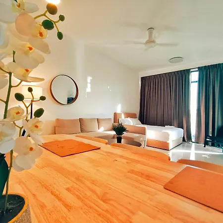 Beacon Executive Suite At Georgetown For 10Pax And 2 Bed Room Exterior photo