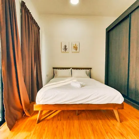 Beacon Executive Suite At Georgetown For 10Pax And 2 Bed Room Exterior photo
