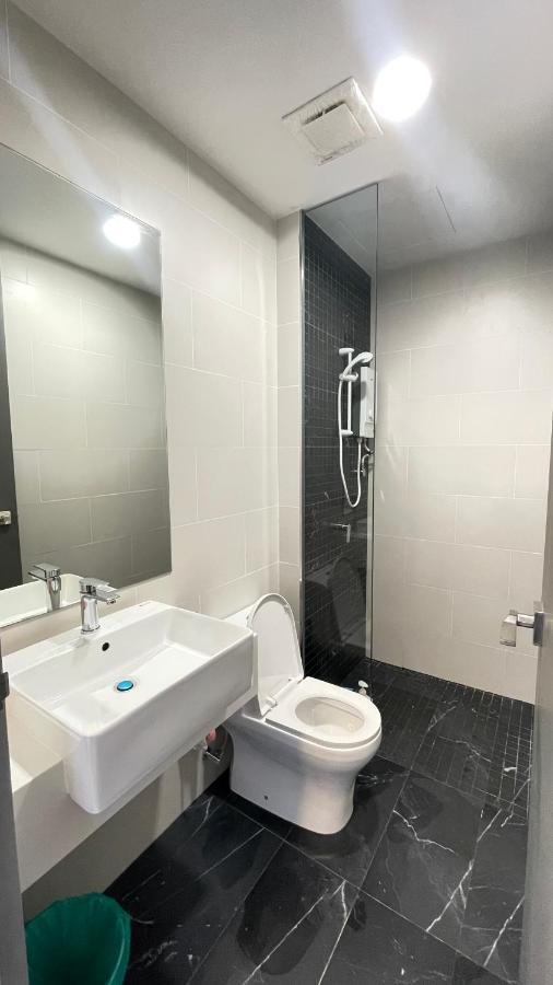 Beacon Executive At For 10pax And 2 Bed Apartemen *
