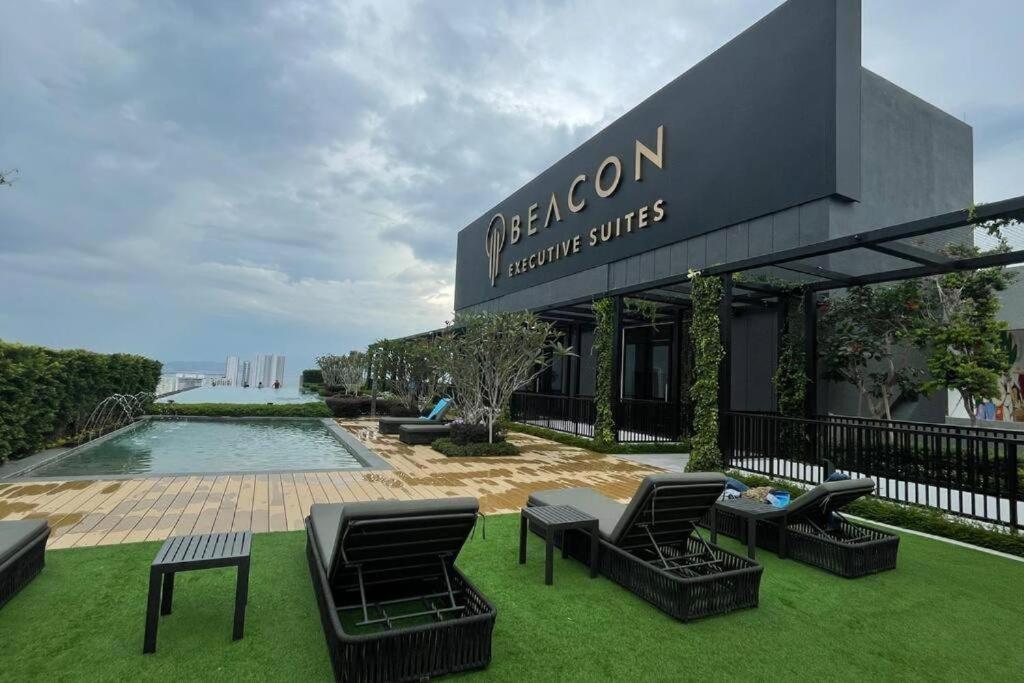 Beacon Executive At For 10pax And 2 Bed Apartemen