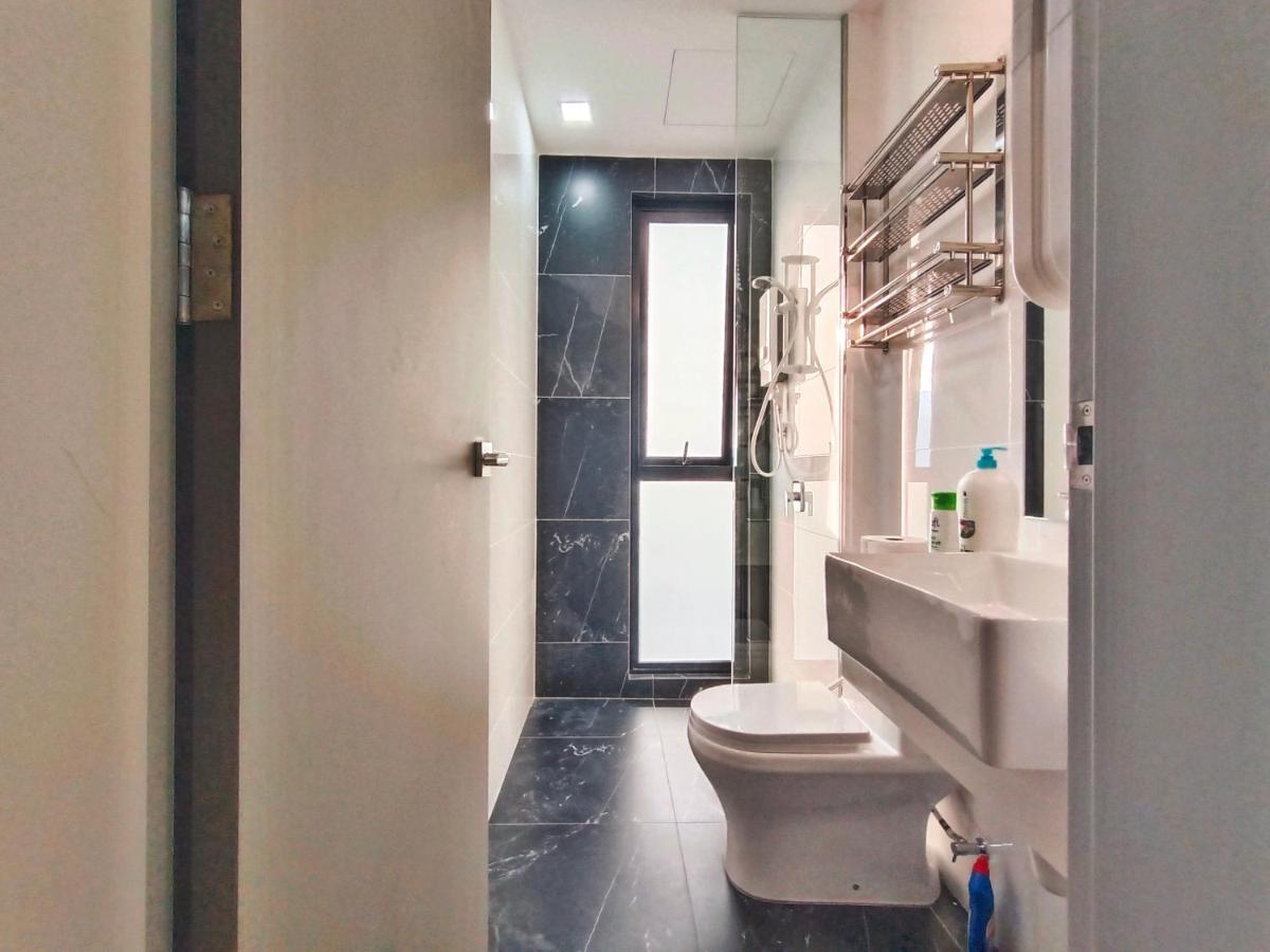 Beacon Executive At For 10pax And 2 Bed Apartemen *